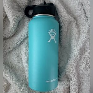 32oz Hydro Flask Turquoise Insulated Bottle